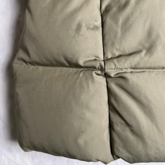 Vintage Gap Goose Down Tan Puffer Vest Size Small Full Zip Pocketed - Picture 9 of 9